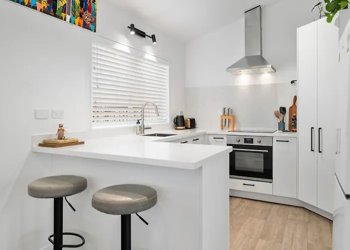 Urban Nook - Stylish Two Bedroom Hideaway Сasa de vacaciones *